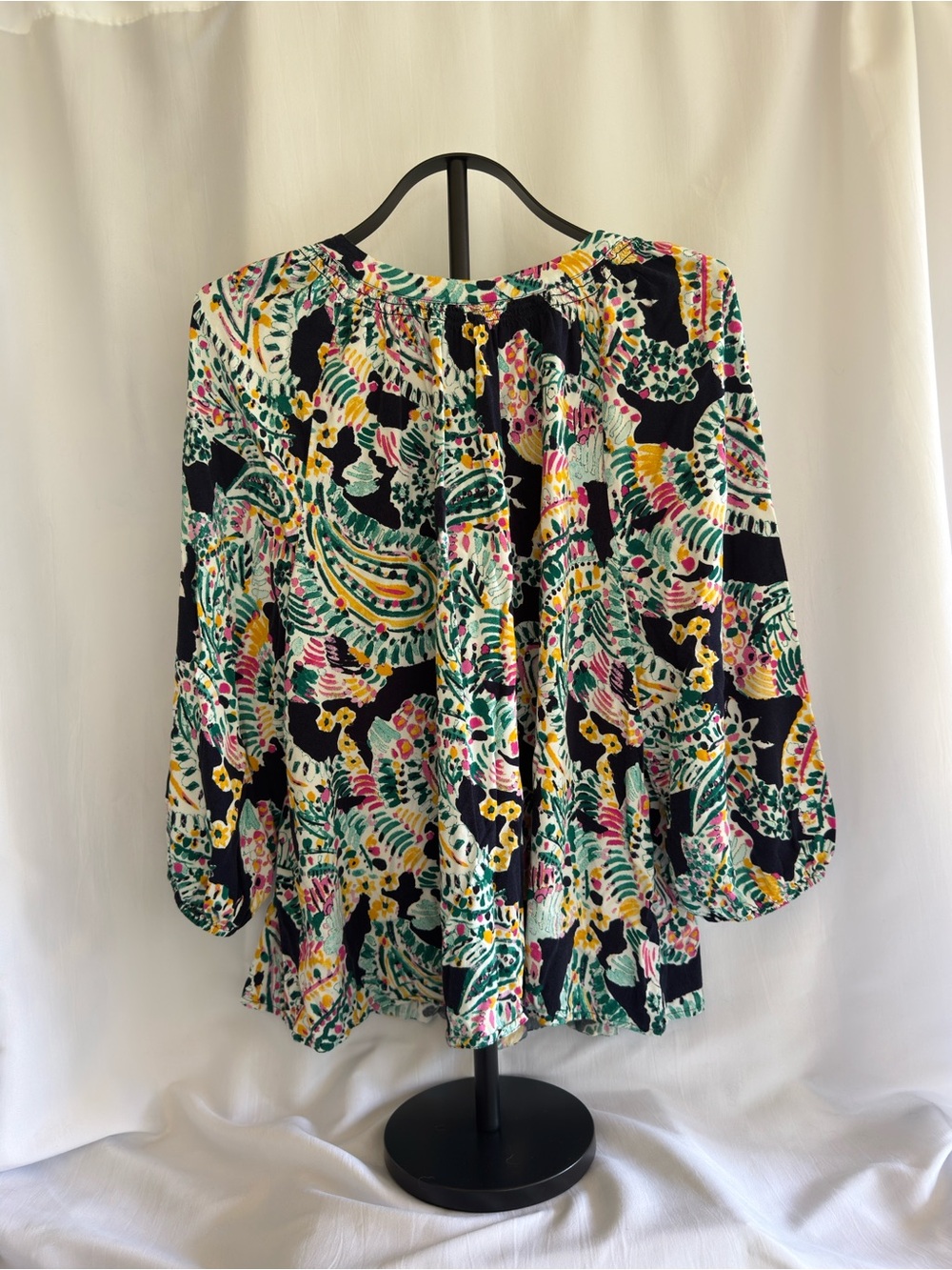 Crown & Ivy Women's Multicolor Printed V-Neck Blouse XL - Picture 2 of 6
